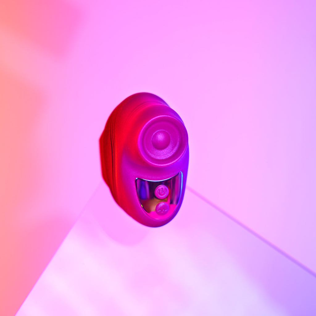 Love to Love Kisscool Tiny Stimulator - Berry
