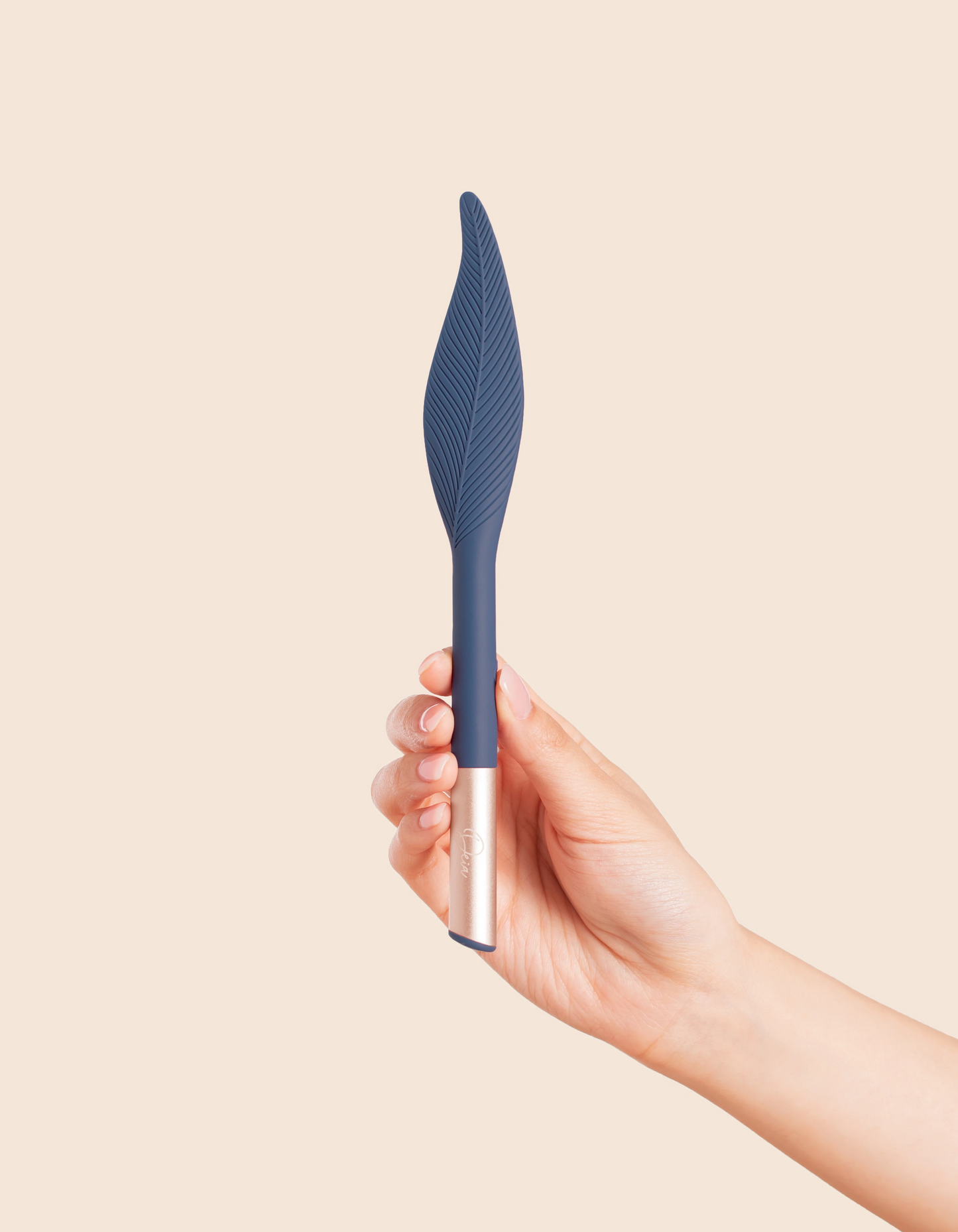 Deia Vibrating Feather – Featherlight Stimulation, Anytime, Anywhere