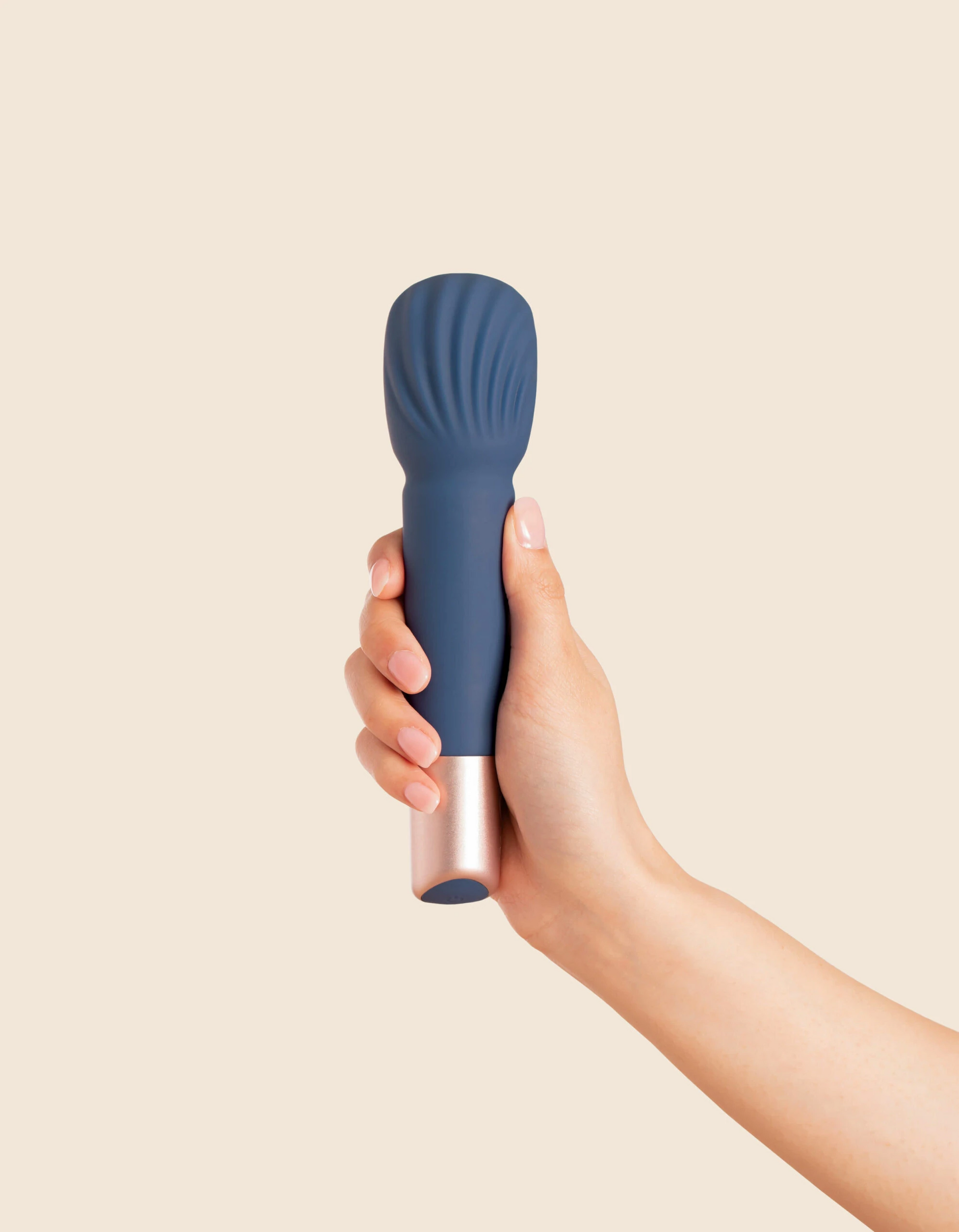 Deia Wand vibrator with soft-touch finish and display base