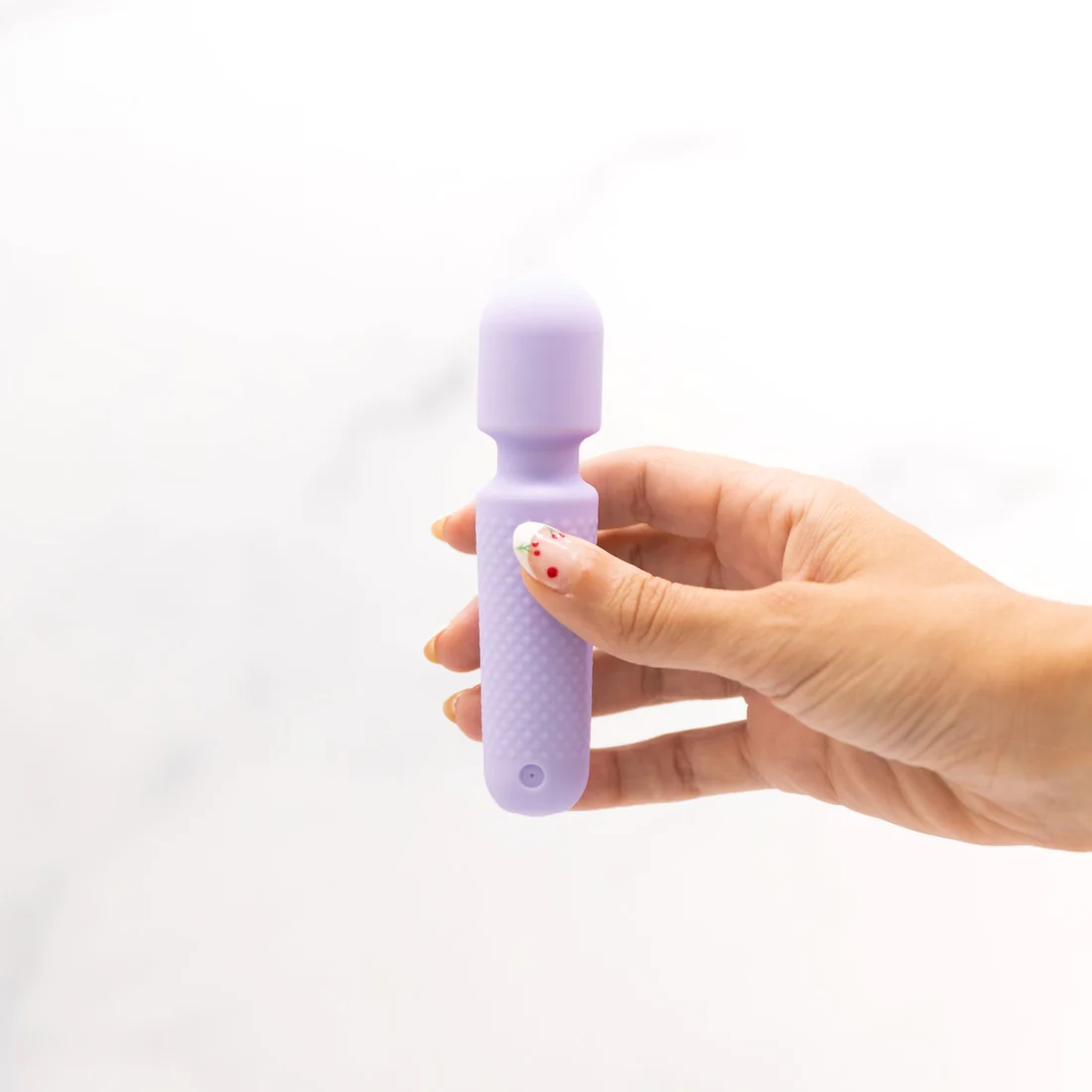 Emojibator Tiny Wand Vibrator front view – lilac compact wand design
