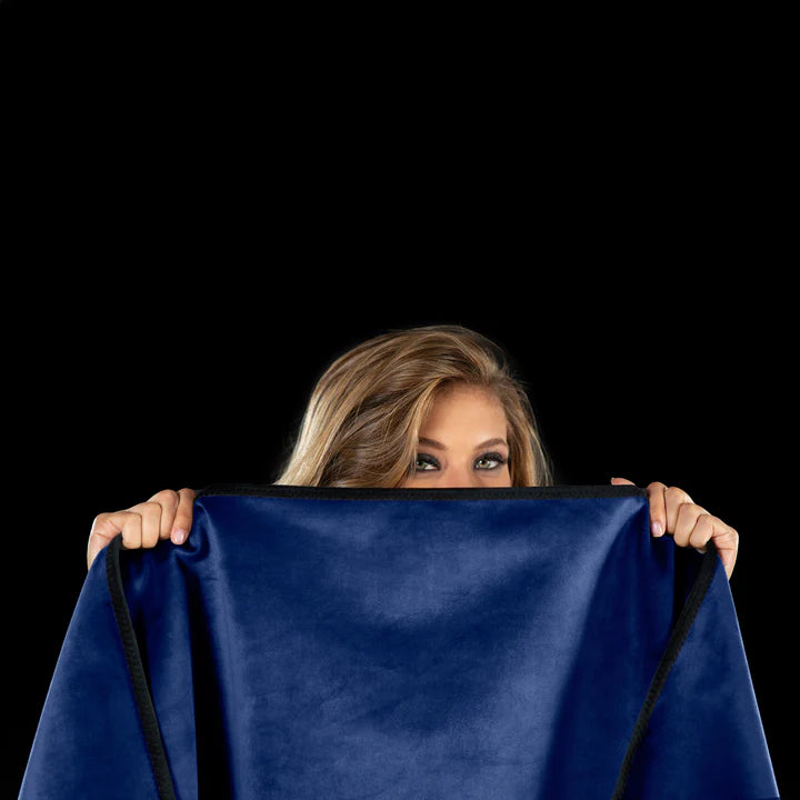 Liberator Fascinator Throw – waterproof intimacy blanket in travel size