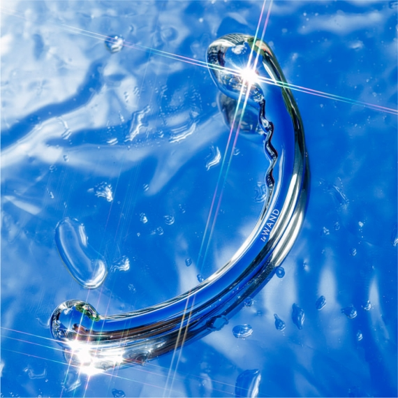 Le Wand Hoop Stainless Steel Dildo – Dual-Ended Metal Wand for G-Spot & P-Spot Play