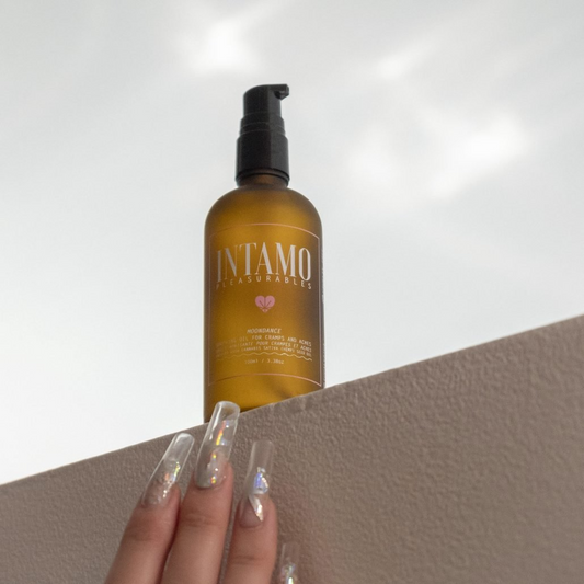 Intamo Moondance Soothing Oil for menstrual cramps and aches