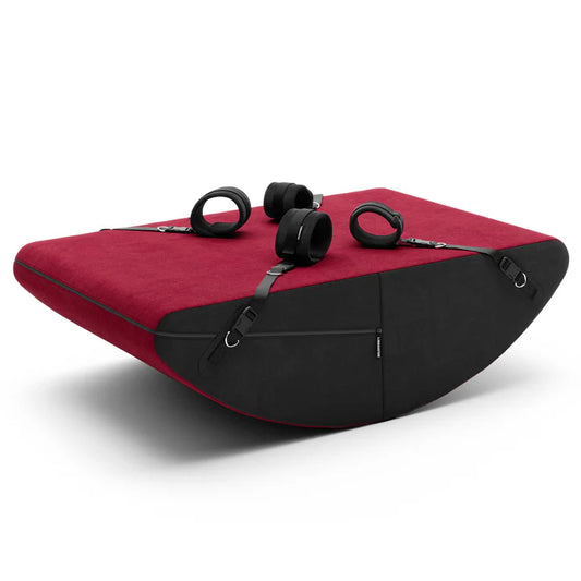 Liberator Scoop Rocker Valkyrie Edition – black microvelvet rocking sex cushion with loop fabric and D-ring connectors