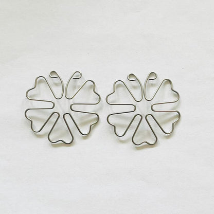 Pair of clover-shaped non-piercing metal nipple rings