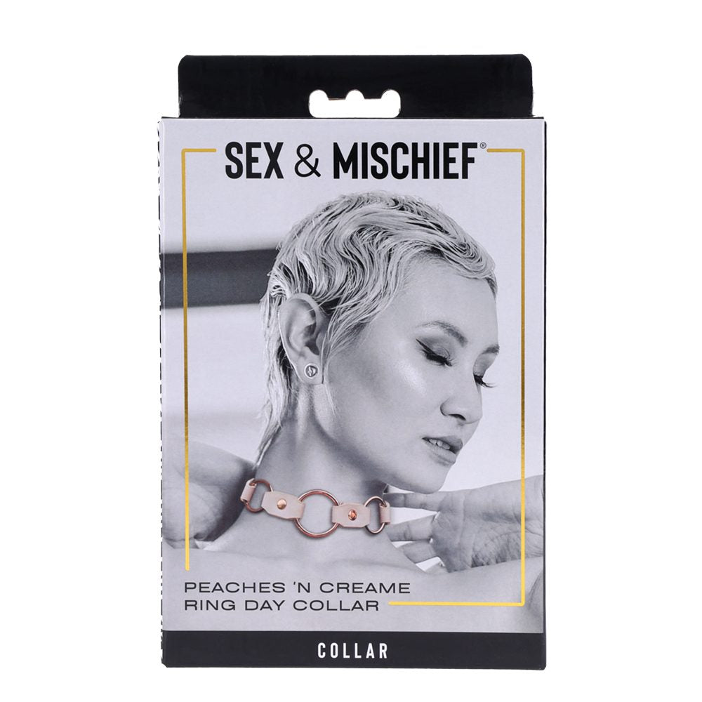Sportsheets Peaches ’n CreaMe ring day collar with faux leather and rose gold hardware