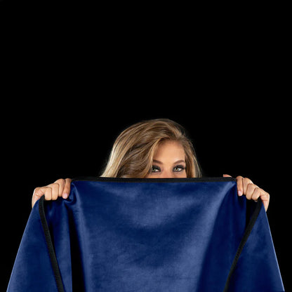 Liberator Fascinator Throw – waterproof intimacy blanket in travel size