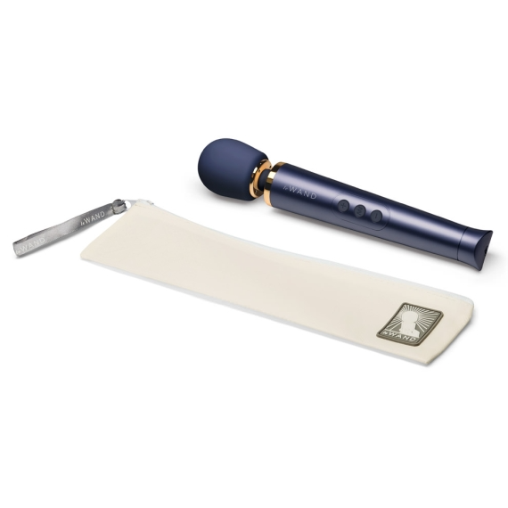 Le Wand Petite Rechargeable Massager 